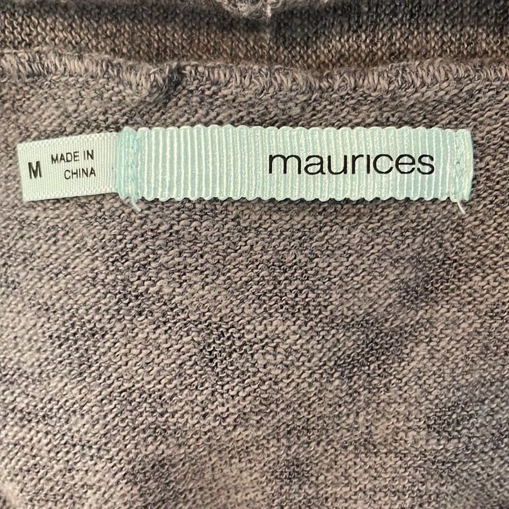 Maurice’s- medium - Picture 3 of 5
